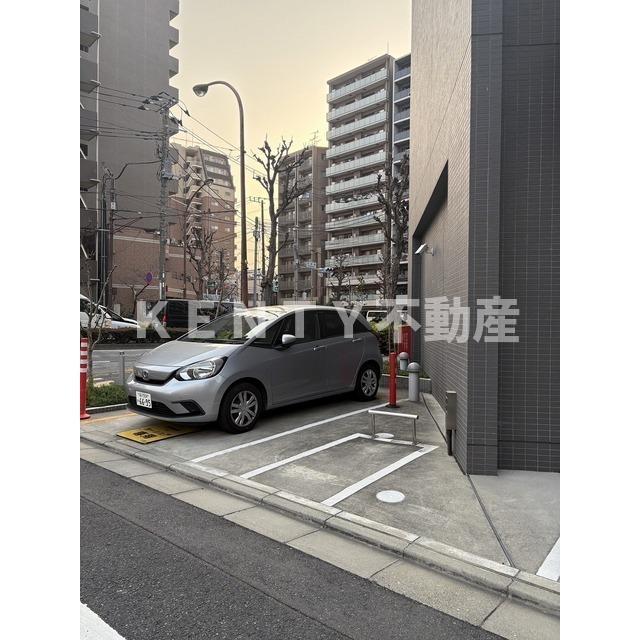 駐車場　車をお持ちの方に嬉しい駐車場付きの物件です