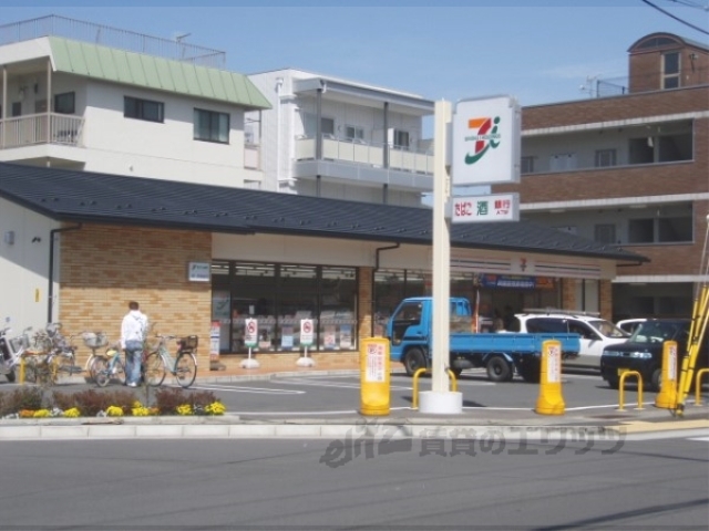 コンビニ　セブンイレブン上賀茂榊田町店（コンビニ）まで190m