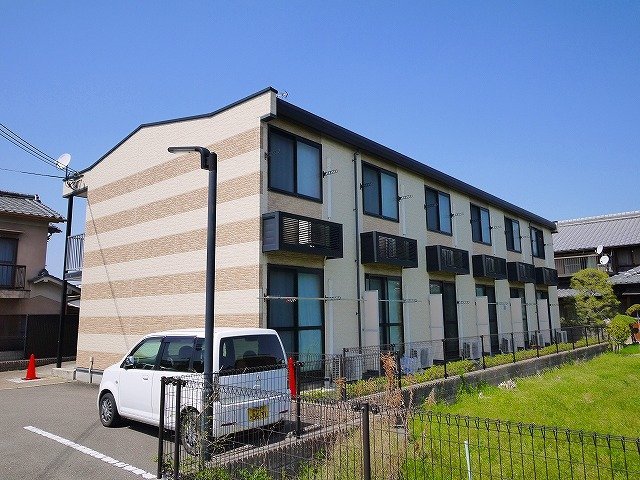 建物外観　外観は落ち着いています
