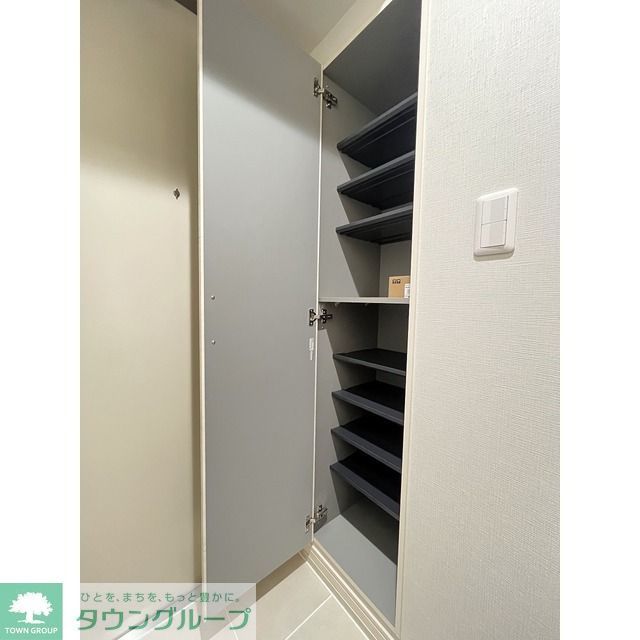 玄関　シューズボックス