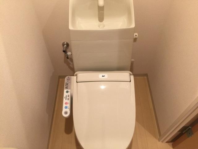 トイレ　シャワー付トイレ