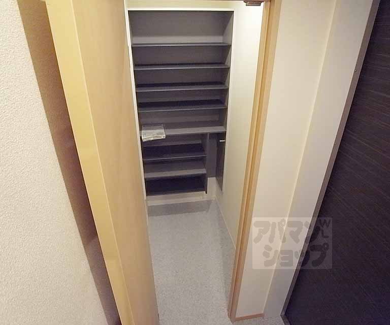 収納　広い下駄箱。