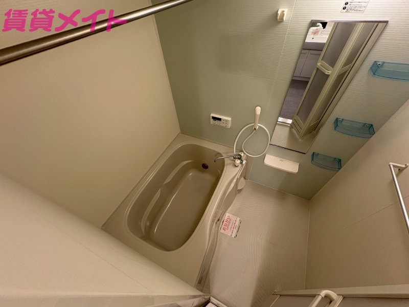 バス・シャワールーム　同型参考写真