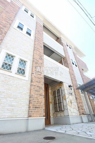 建物外観　シンプルで洗練されたデザインが毎日の暮らしに心地よさをプラス