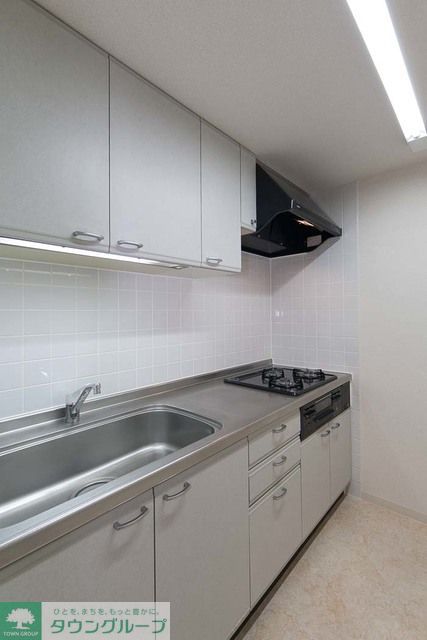 キッチン　※写真は同タイプ住戸です。