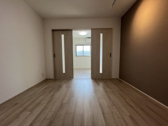 フジパレス春木駅北1番館の居間写真