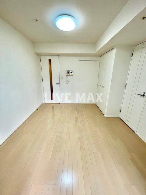 居室・リビング　別号室参考写真