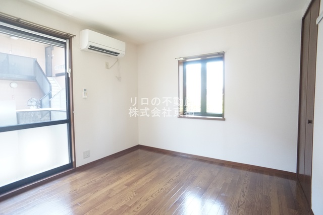その他部屋・スペース　２面採光なので、明るく風通しのよい過ごしやすいお部屋です♪
