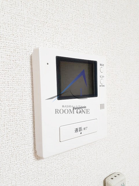セキュリティ　モニター付きインターホンです。
