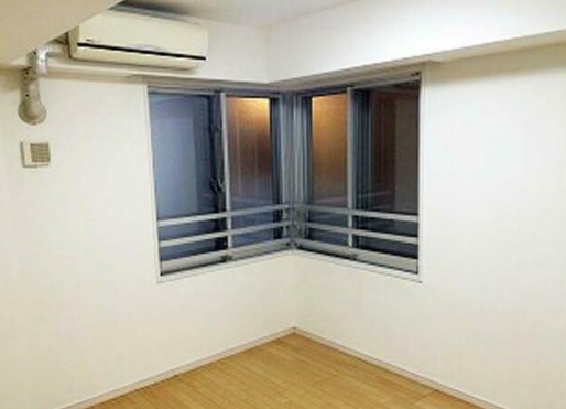 その他部屋・スペース　メインベッドルーム2重サッシで静かです。