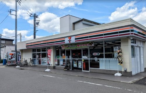 コンビニ　セブンイレブン 西立川駅前店（コンビニ）まで800m