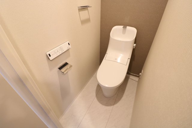 トイレ　別部屋参考写真