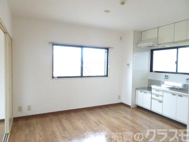 居室・リビング　明るいお部屋です♪