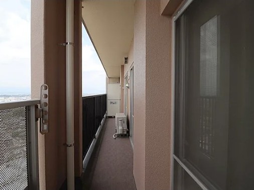 バルコニー　※同建物の別のお部屋の写真です。