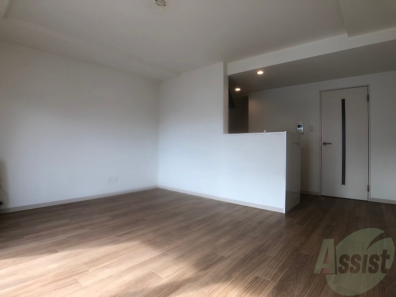 居室・リビング　広くてキレイなお部屋が広がっていて、充実した生活が送れそう。