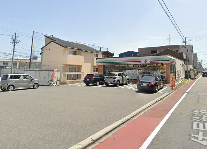 コンビニ　セブンイレブン 名古屋松葉町1丁目店（コンビニ）まで222m
