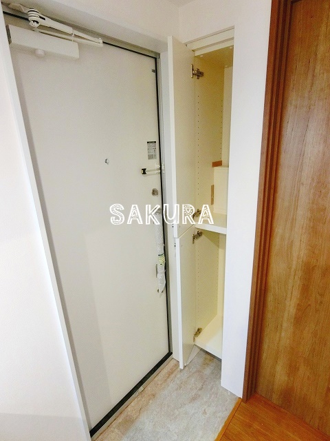 玄関　ゆとりのある玄関スペースです♪
