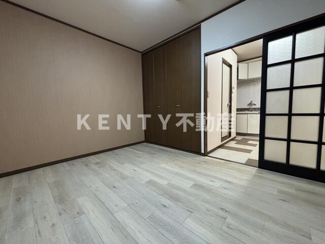 その他部屋・スペース　落ち着いて過ごせるお部屋なので、寝室にいかがでしょうか