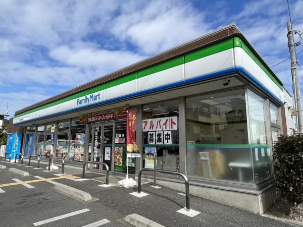 コンビニ　ファミリーマート（コンビニ）まで291m