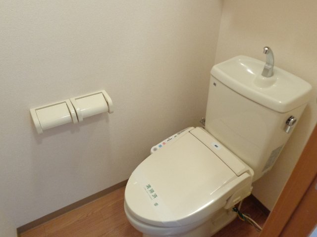 トイレ　シャワー付トイレ