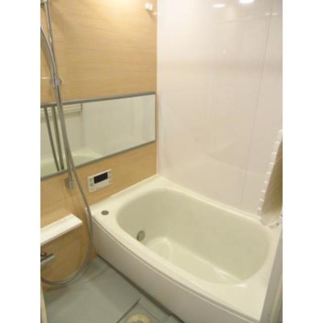 バス・シャワールーム　※写真は同タイプ住戸です。