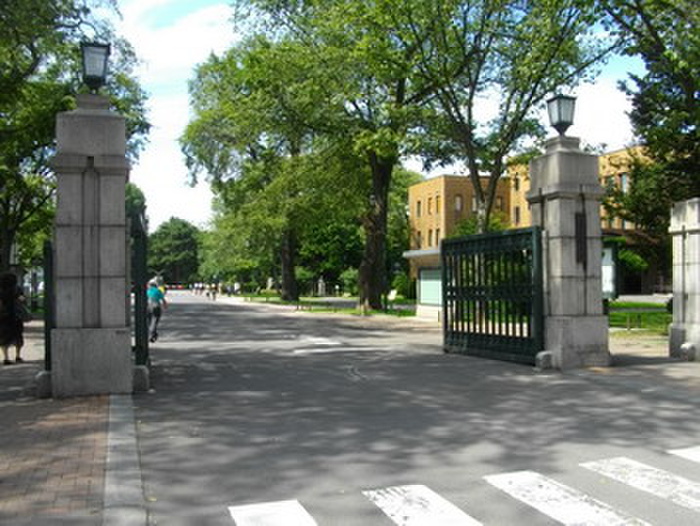 大学・短大　北海道大学（大学・短大）まで800m
