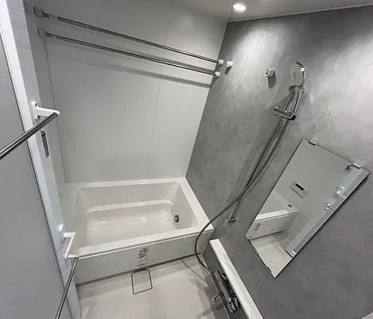 バス・シャワールーム　写真は同タイプ住居です。