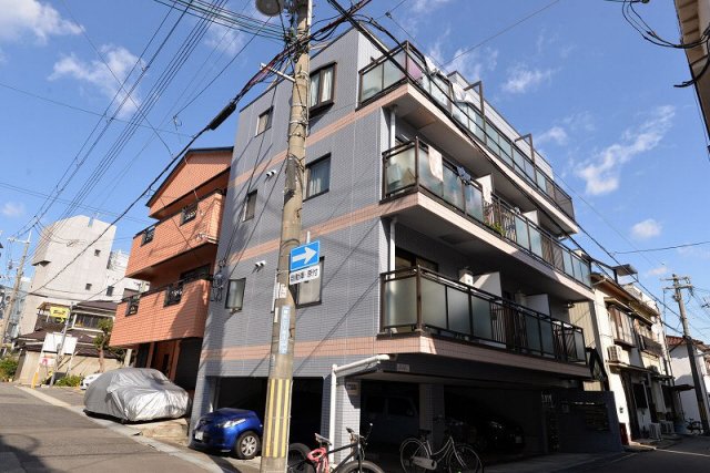 建物外観　外はこのようになっています