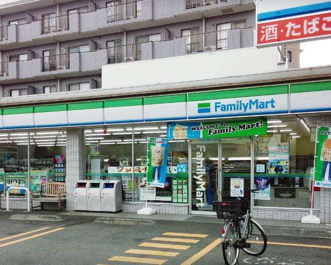 コンビニ　ファミリーマート 川崎下作延店（コンビニ）まで104m