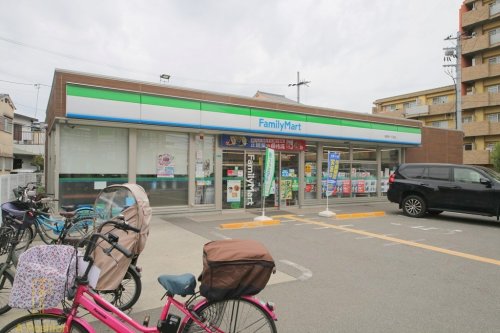 コンビニ　ファミリーマート 毛馬町一丁目店（コンビニ）まで160m
