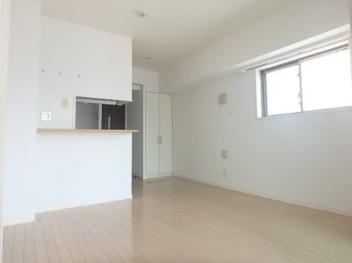 居室・リビング　写真は同タイプ住居です