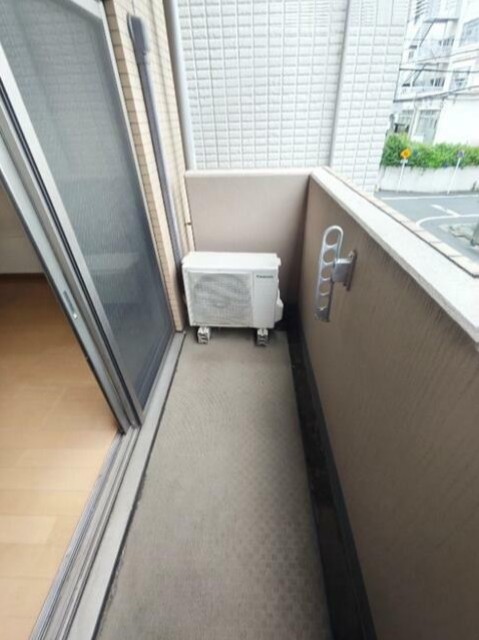 バルコニー　バルコニーあります