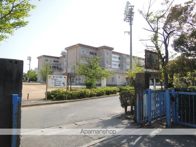 小学校　与進小学校（小学校）まで336m