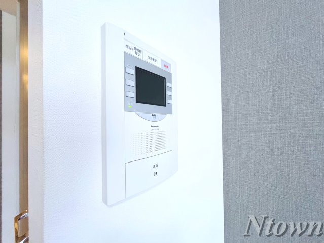 セキュリティ　モニター付きインターホンです。