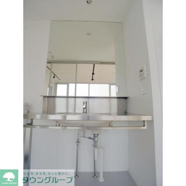 洗面設備　※写真は同タイプ住戸です。