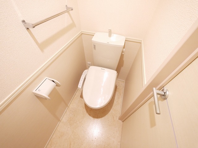 近鉄天理線 天理駅 徒歩7分 3階建 築14年のトイレ写真