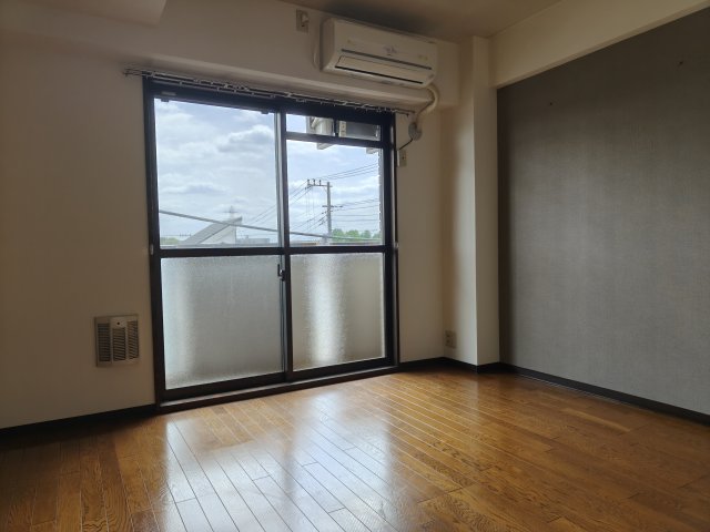 フォレストヴィレッジの居間写真