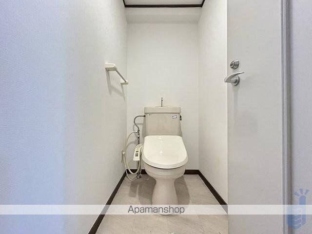地下鉄七隈線 別府駅 徒歩11分 10階建 築38年のトイレ写真