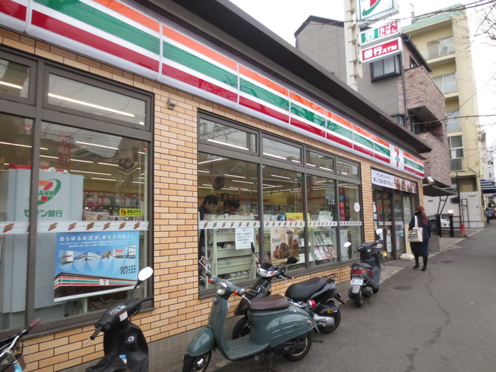 コンビニ　セブンイレブン（コンビニ）まで442m