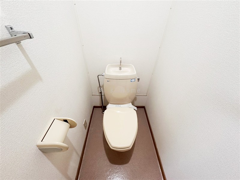 阪急今津線 阪神国道駅 徒歩5分 3階建 築31年のトイレ写真