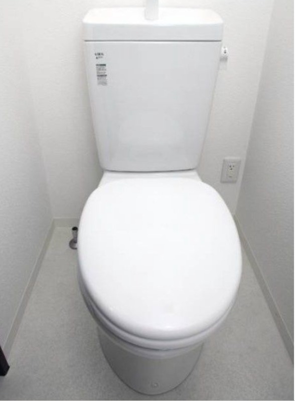 都営浅草線 押上駅 徒歩2分 7階建 築12年のトイレ写真