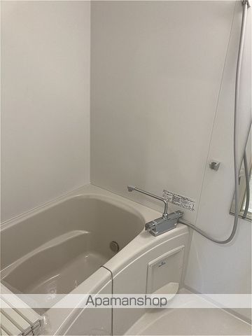 レジリエントIIの風呂写真