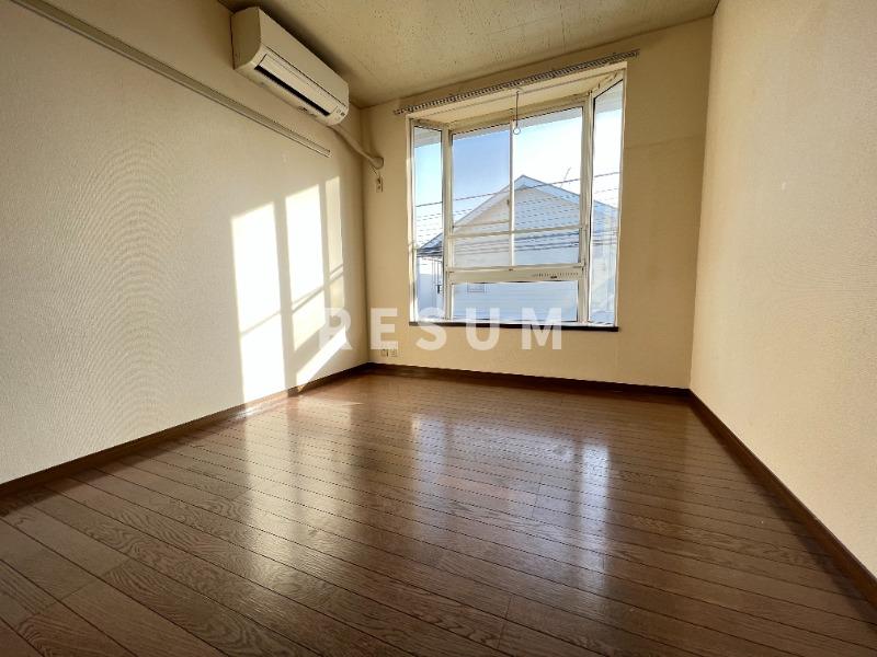 ＪＲ総武線 千葉駅 徒歩5分 2階建 築33年の居間写真
