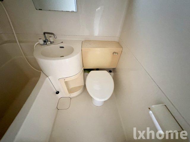 トイレ　コンパクトで使いやすいトイレです
