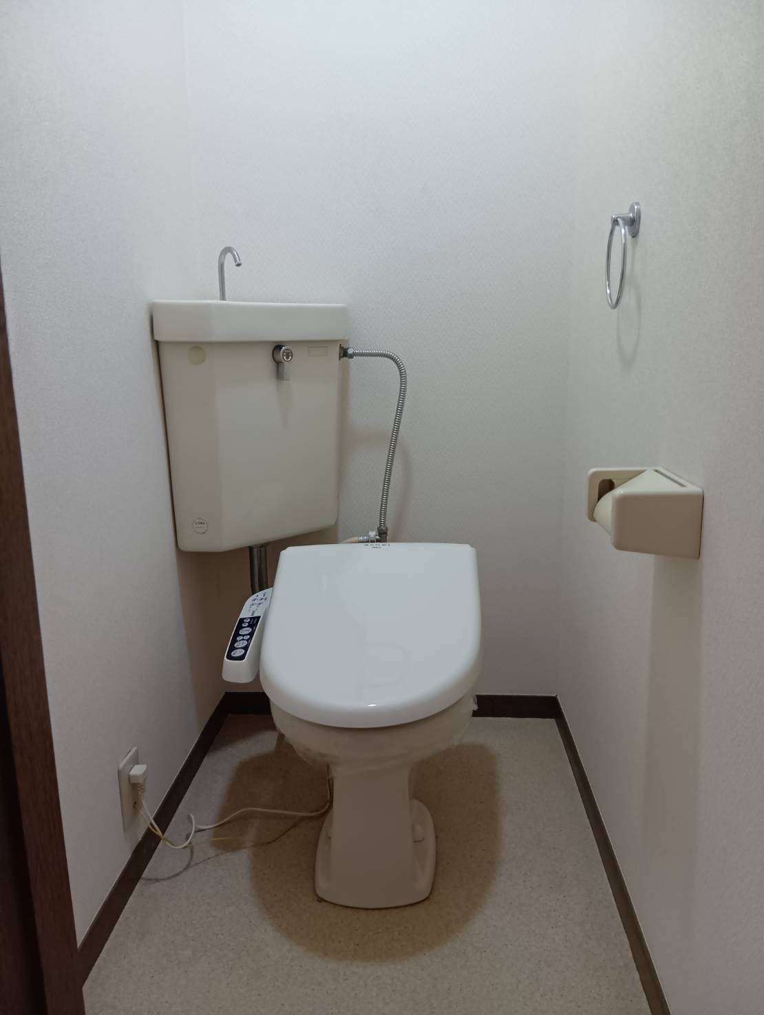 ハイコーポ鶴巻のトイレ写真