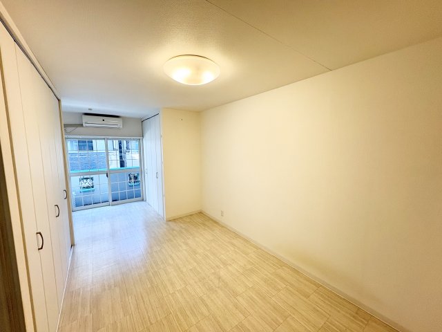 塚本二丁目一戸建の居間写真