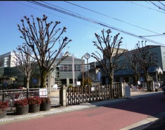 図書館　世田谷区立上北沢図書館（図書館）まで760m