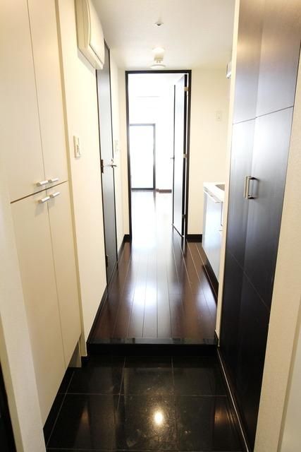 玄関　※別部屋参考写真※