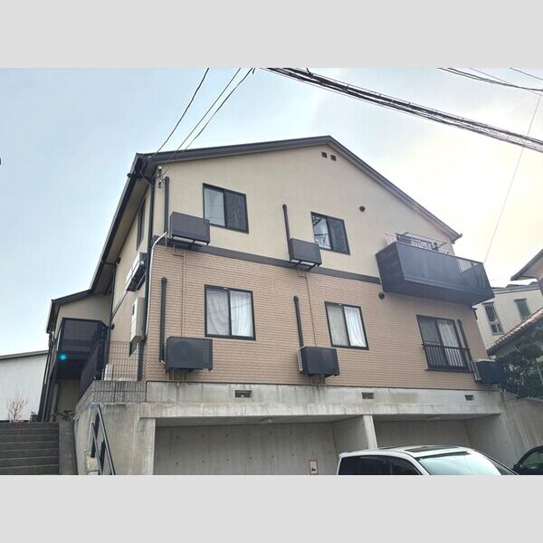 ＪＲ東海道本線 茨木駅 バス乗車時間：15分 最寄りバス停で下車 徒歩2分 築29年