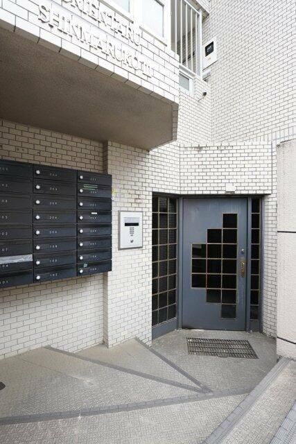 東急東横線 新丸子駅 徒歩7分 4階建 築37年の外観写真